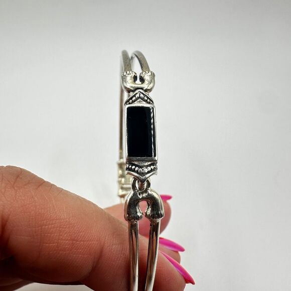 Vintage Sterling Silver, Onyx inlay bangle, hinge bracelet! - Picture 5 of 10